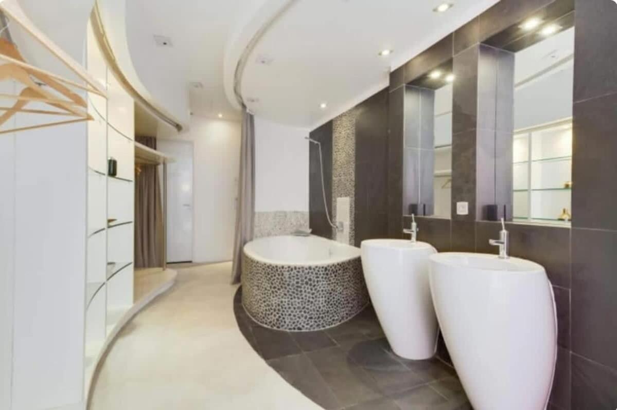 Magnifique Appartement Parisien - Marais Exteriör bild